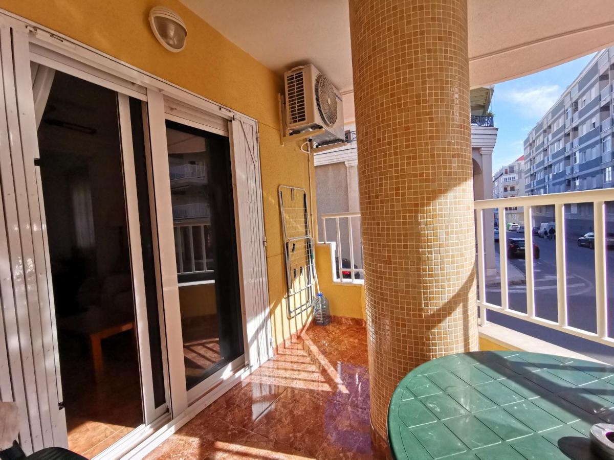 Rent An Apartment In Torrevieja Exterior photo
