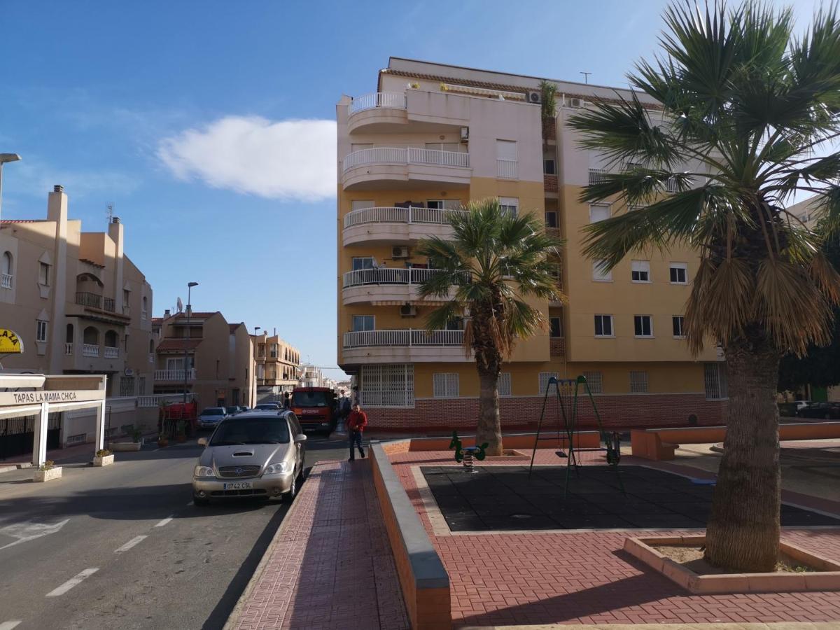 Rent An Apartment In Torrevieja Exterior photo
